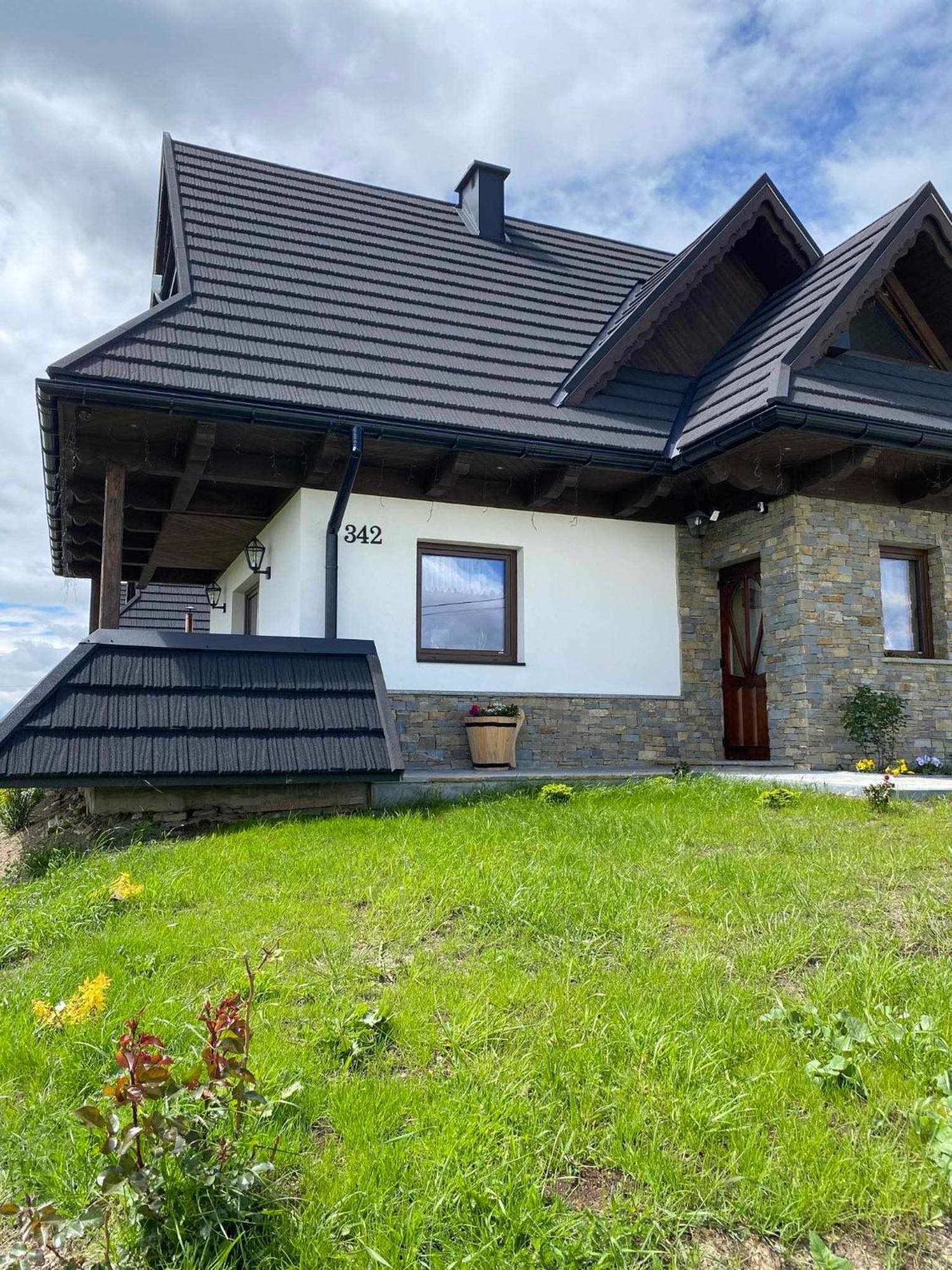 Nr2 Osada Pod Giewontem * Czerwienne